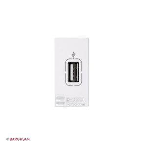 پریز USB باریک موزائیک لگراند از زاویه روبرو