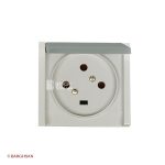 پریز برق توکار 3 فاز 4 شاخ طوسی ضد آب پلکسو لگراند از زاویه روبرو